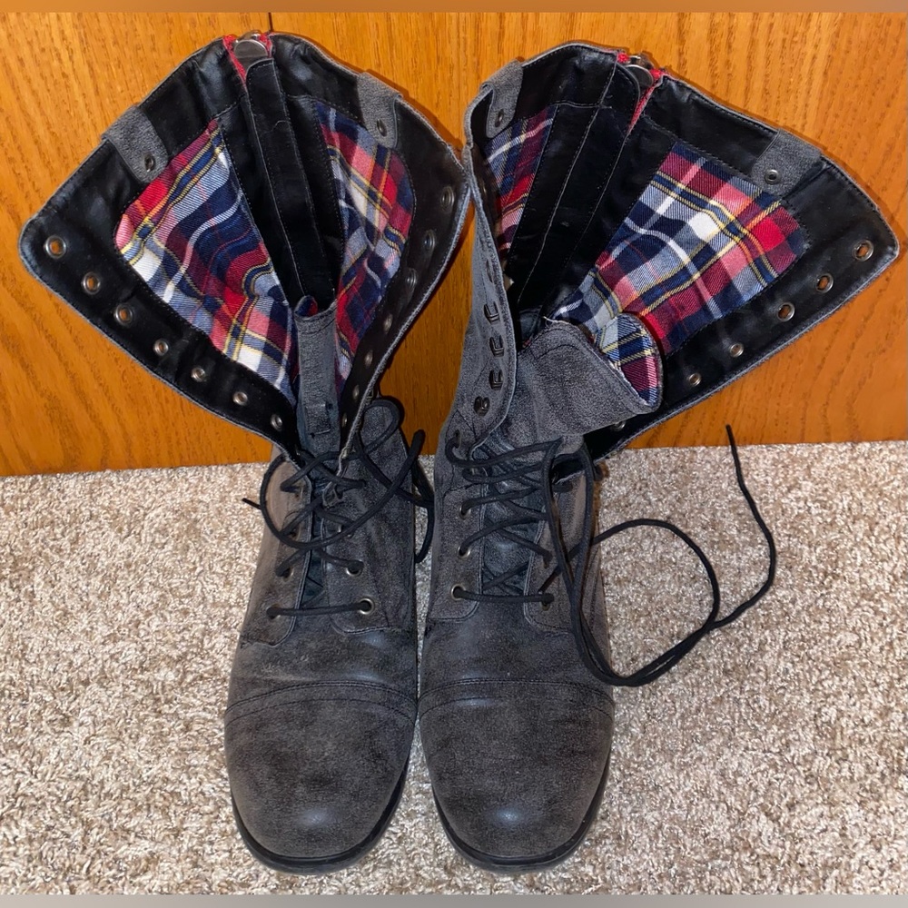 Madden Girl Galeria Women’s Boots—Size 11